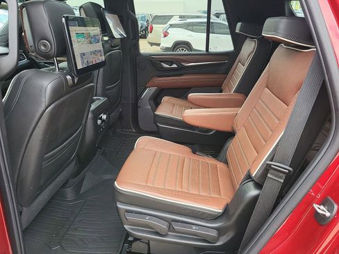 Certified 2023 GMC Yukon Denali Ultimate image 26