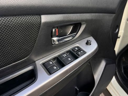 Used 2017 Subaru Crosstrek 2.0i Premium w/ Popular Package #2 image 11