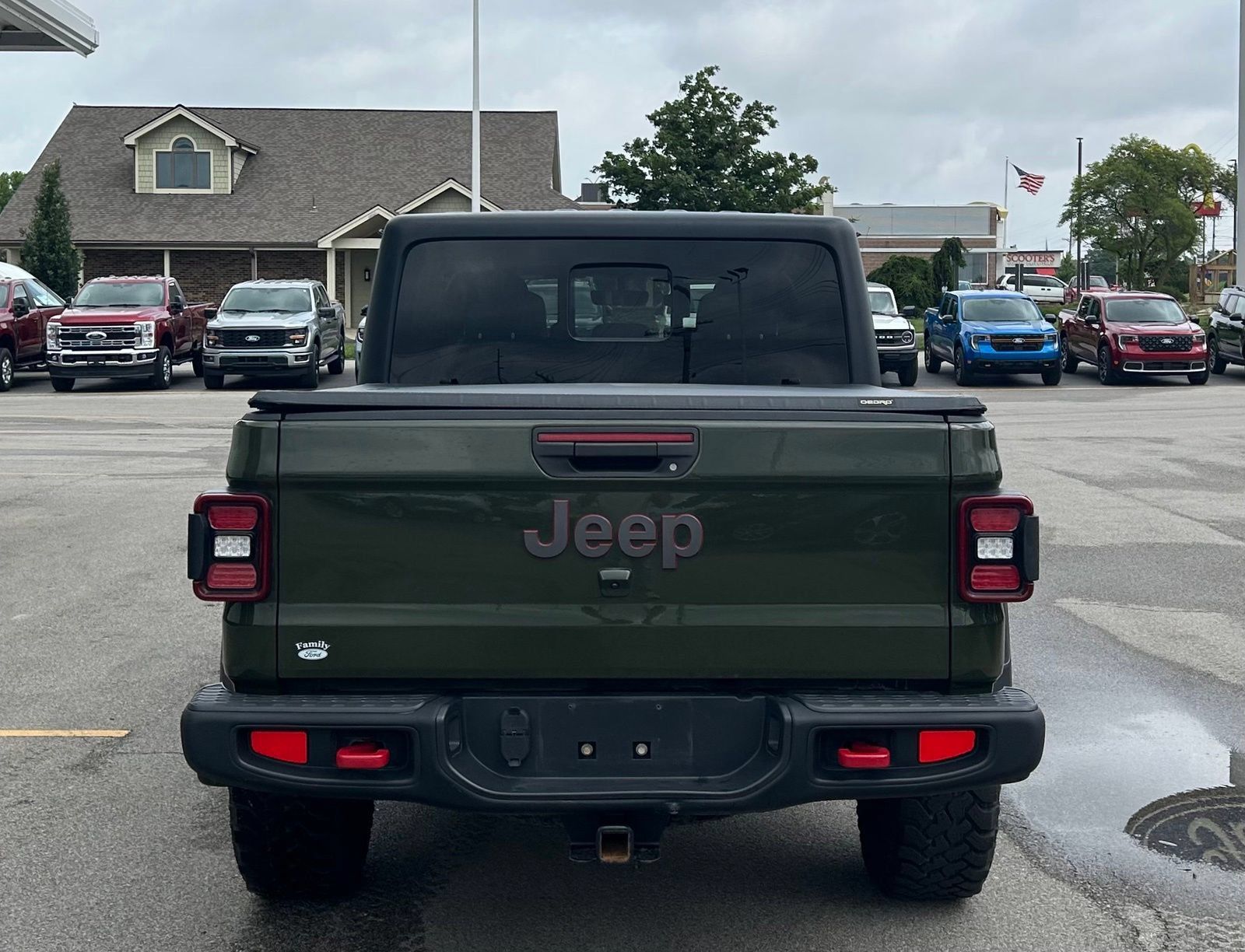 Used 2022 Jeep Gladiator Rubicon w/ LED Lighting Group AWD/4WD image 6