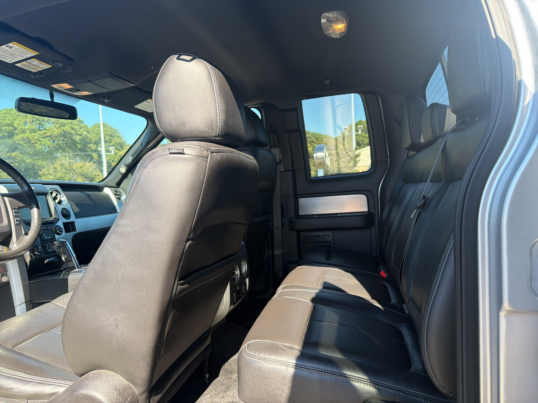Used 2014 Ford F150 FX4 w/ Equipment Group 402A Luxury AWD/4WD image 11