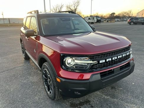 New 2025 Ford Bronco Sport Outer Banks w/ Outer Banks Tech Package+ image 2