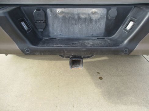 Used 2019 Ford F150 Lariat w/ Equipment Group 501A Mid AWD/4WD image 4