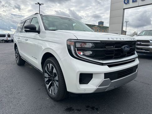 New 2025 Ford Expedition Max Platinum w/ Driver's Package image 2