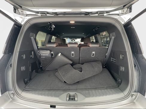 Used 2026 Nissan Armada SL w/ Captain's Chari Seat Package RWD image 17