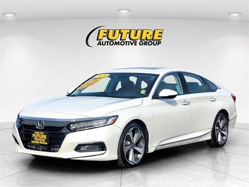 Used 2020 Honda Accord Touring image 10