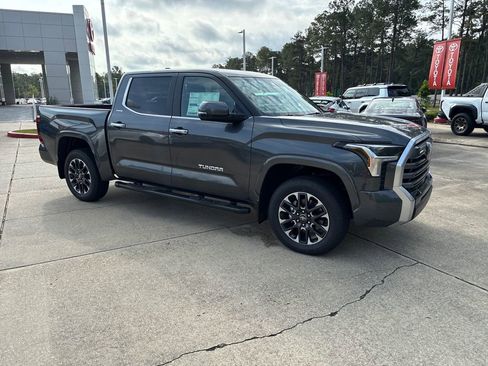 New 2026 Toyota Tundra Limited AWD/4WD image 9