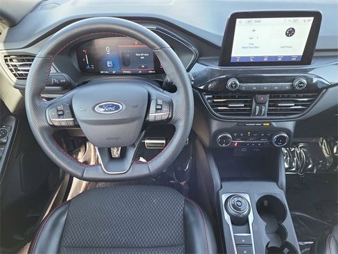 Used 2023 Ford Escape ST-Line image 23