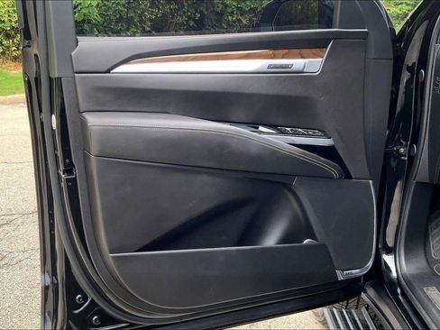 Certified 2025 Cadillac Escalade Sport Platinum AWD/4WD image 26