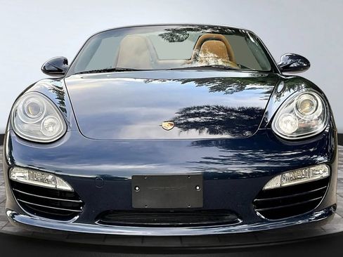 Used 2010 Porsche Boxster RWD image 2