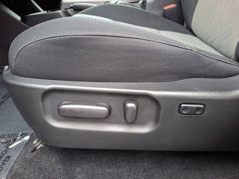 Used 2023 Toyota Tacoma TRD Off-Road image 14