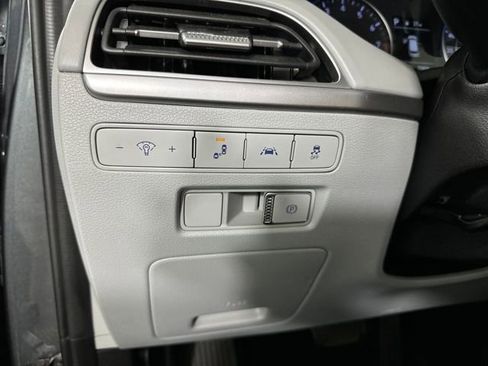 Certified 2022 Hyundai Palisade SE image 19