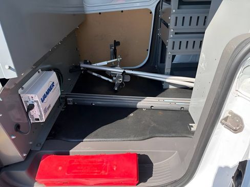 Used 2022 Ford Transit Connect XL FWD image 20
