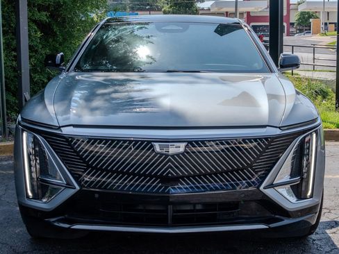 Used 2024 Cadillac Lyriq Tech RWD image 2