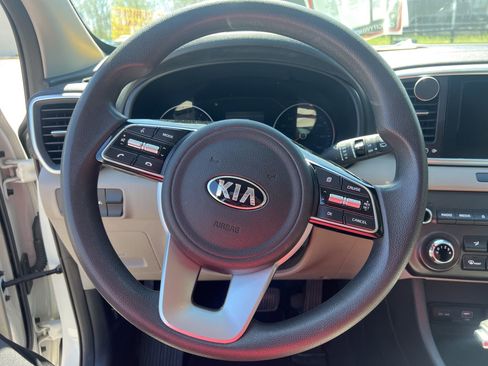 Used 2021 Kia Sportage LX FWD image 16