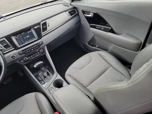 Used 2019 Kia Niro EX FWD image 11