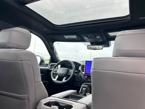 New 2026 Toyota Tundra Limited AWD/4WD image 34