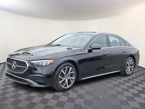 Used 2024 Mercedes-Benz E 350 4MATIC Sedan image 1