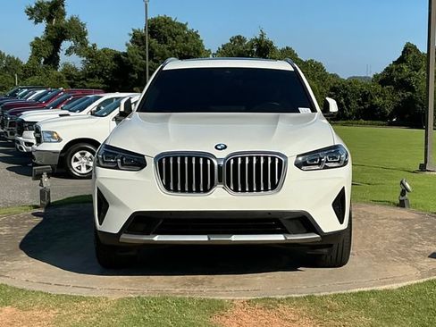 Used 2023 BMW X3 xDrive30i w/ Premium Package AWD/4WD image 2