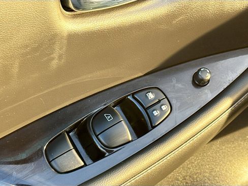 Used 2021 Nissan Leaf SL Plus image 8