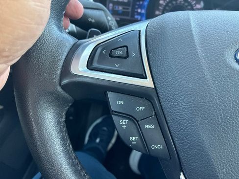 Used 2016 Ford Fusion Titanium AWD/4WD image 13
