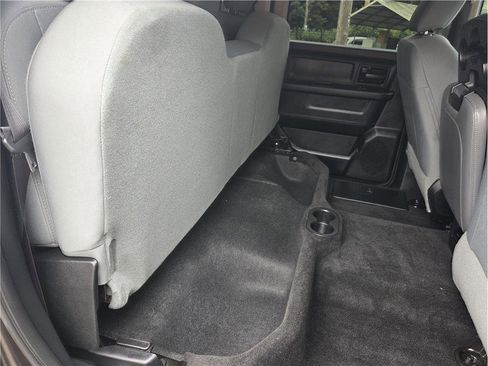 Used 2017 RAM 2500 Tradesman w/ Chrome Appearance Group RWD image 46