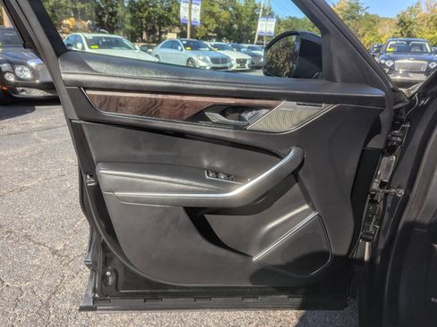 Used 2023 Jaguar F-PACE S image 11