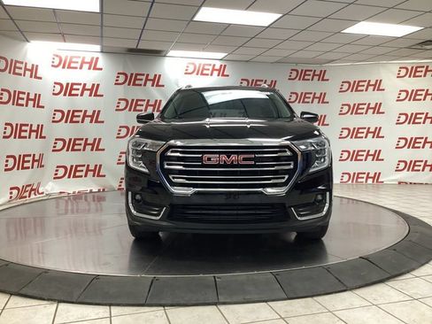 Used 2022 GMC Terrain SLT AWD/4WD image 2
