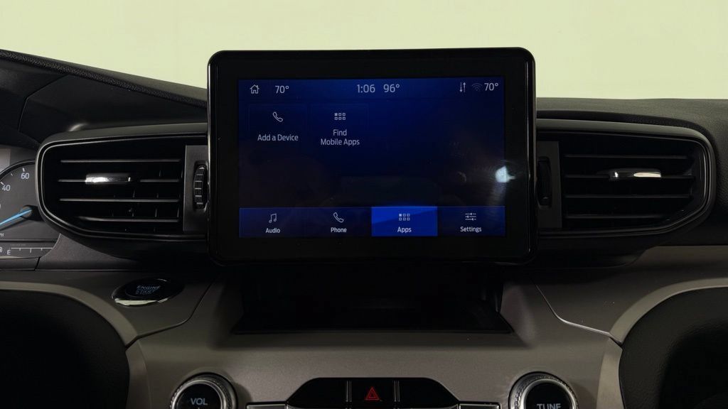 Used 2023 Ford Explorer XLT AWD/4WD image 21