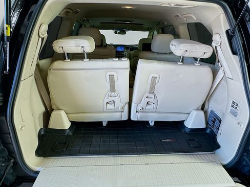 Used 2013 Lexus LX 570 4WD image 31