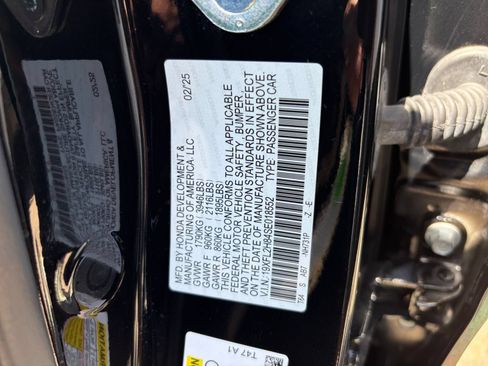 Used 2025 Honda Civic Sport image 23