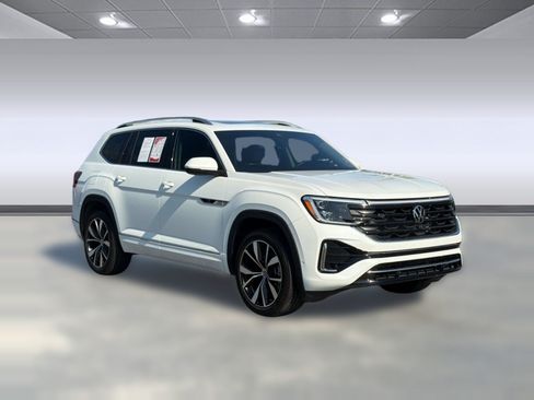 Used 2024 Volkswagen Atlas SEL Premium R-Line AWD/4WD image 11