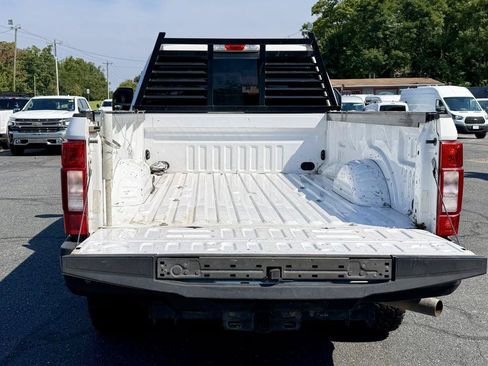 Used 2020 Ford F250 XL w/ Power Equipment Group AWD/4WD image 9