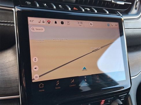 Used 2022 Jeep Grand Cherokee Limited image 17