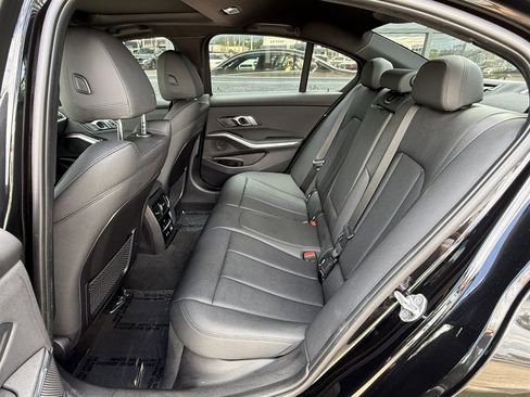Used 2019 BMW 330i Sedan w/ Convenience Package RWD image 15