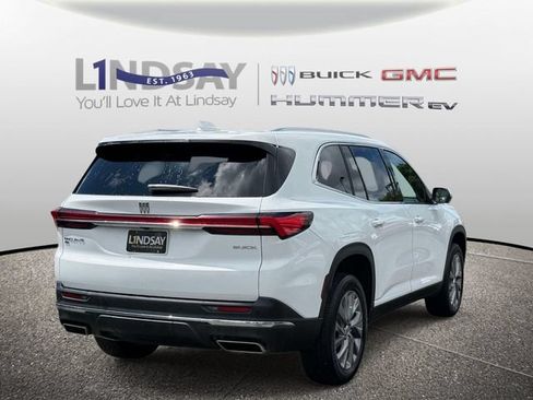 Certified 2026 Buick Enclave Preferred AWD/4WD image 3