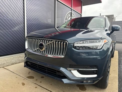 Used 2023 Volvo XC90 B6 Plus AWD/4WD image 18