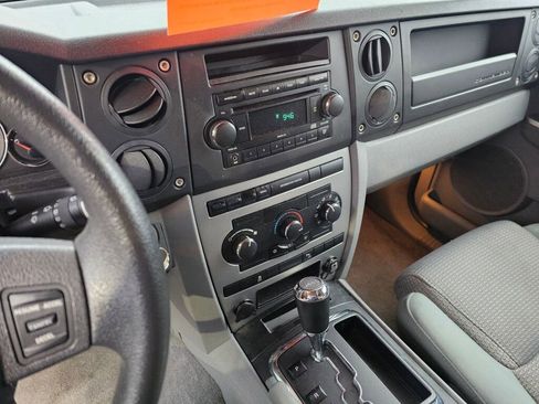 Used 2007 Jeep Commander Sport image 26