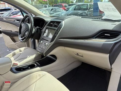 Used 2018 Lincoln MKC Reserve w/ Lincoln MKC Climate Package FWD image 20