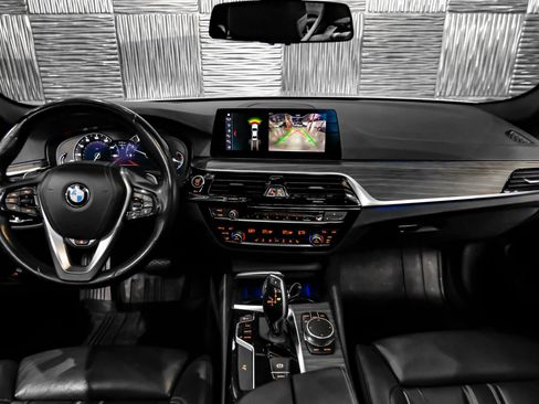 Used 2019 BMW 540i xDrive AWD/4WD image 16
