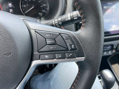 Used 2024 Nissan Kicks SR w/ SR Premium Package FWD image 20