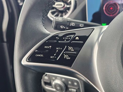 Certified 2025 Mercedes-Benz GLA 250 image 28