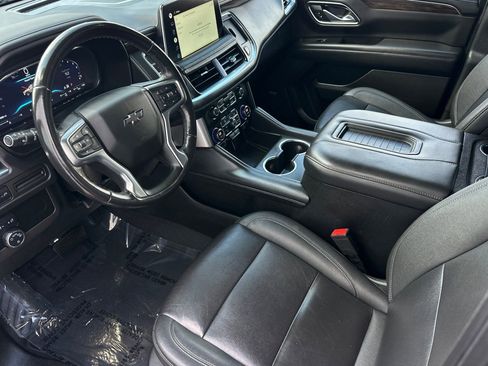 Used 2022 Chevrolet Suburban Z71 image 10
