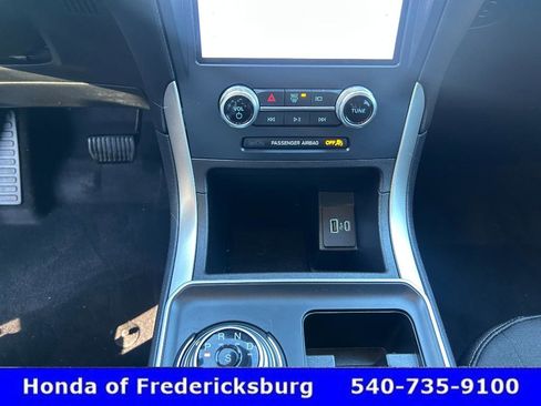 Used 2023 Ford Edge SE w/ Black Appearance Package image 19