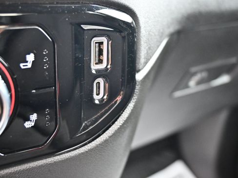 Used 2023 GMC Sierra 1500 Elevation AWD/4WD image 31