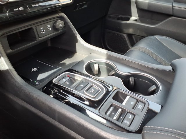 Certified 2024 Honda Pilot Touring image 19