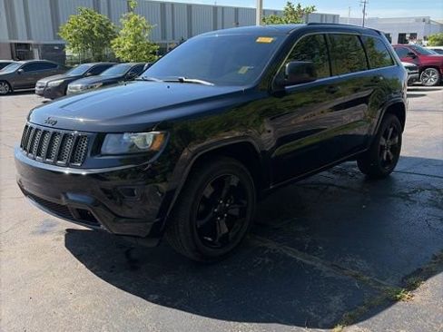 Used 2015 Jeep Grand Cherokee Altitude AWD/4WD image 3