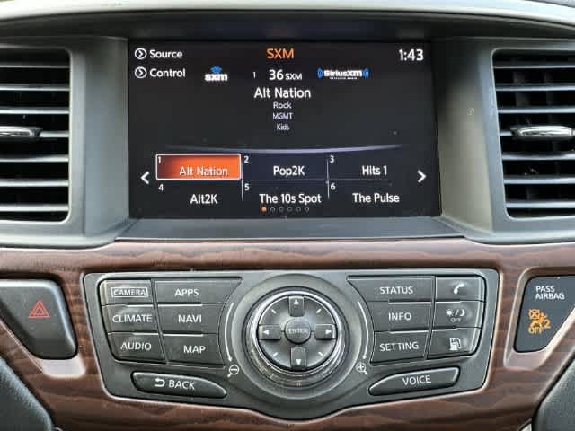 Used 2018 Nissan Pathfinder Platinum AWD/4WD image 12