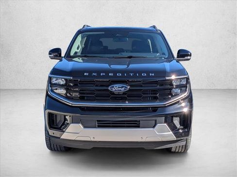 New 2025 Ford Expedition Max Platinum w/ Driver's Package image 6