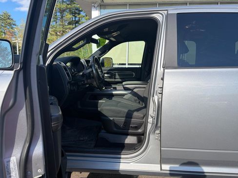 Used 2021 RAM 2500 Big Horn w/ Night Edition AWD/4WD image 24