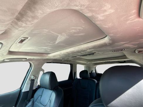 Used 2024 Kia Telluride SX Prestige w/ Towing Package image 24